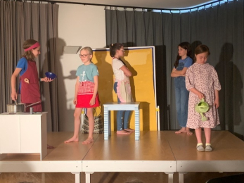 Aus unserem Schulalltag - Theater 3. Klasse